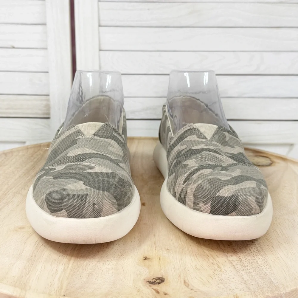 Toms Alpargata Mallow Camouflage Canvas Slip On‎ Flats Green 8 Women